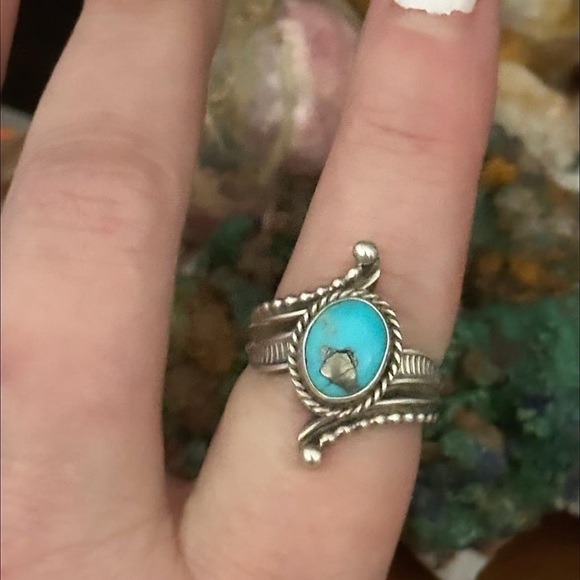 Turquoise T. Yazzie native sterling silver ring - Picture 9 of 11